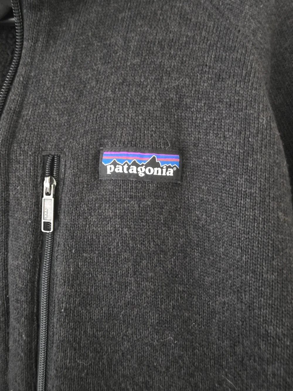 Patagonia Men’s Charcoal Gray Full-Zip Fleece Jacket
